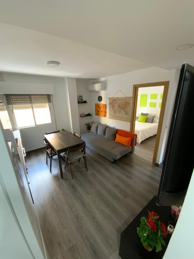 4 Capulino Apartamentos マラガ エクステリア 写真