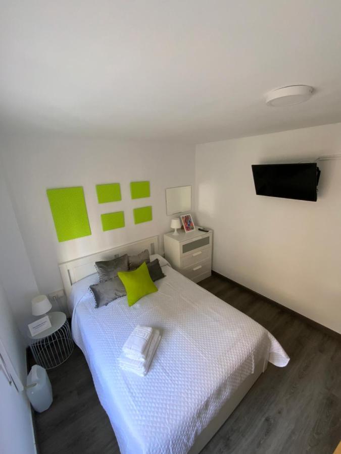 4 Capulino Apartamentos マラガ エクステリア 写真
