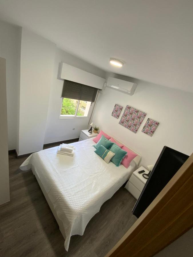 4 Capulino Apartamentos マラガ エクステリア 写真